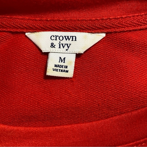 Crown & Ivy Solid Red Cuffed Sleeve Curved Hem T Shirt - Picture 4 of 5
